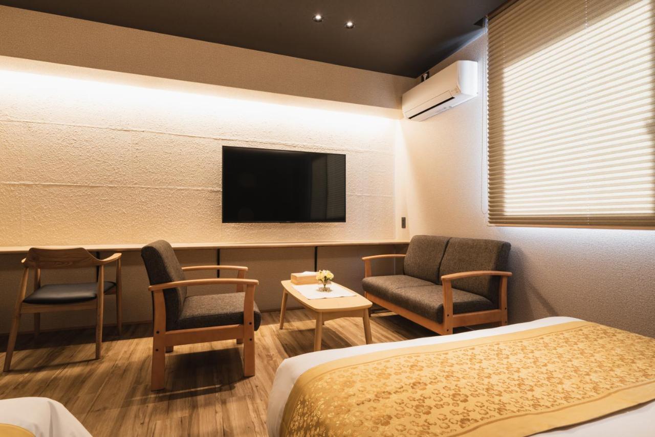 Grand Base Beppu Ekihigashi Lejlighedshotel Eksteriør billede